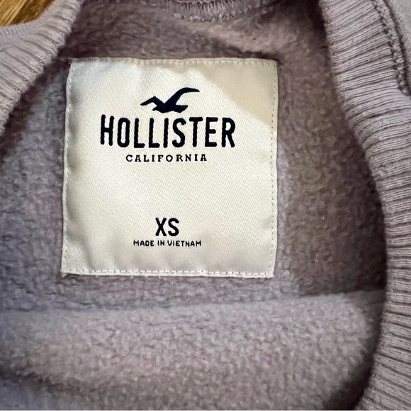 Hollister Cropped Crewneck Sweatshirt- size XS - Picture 6 of 6